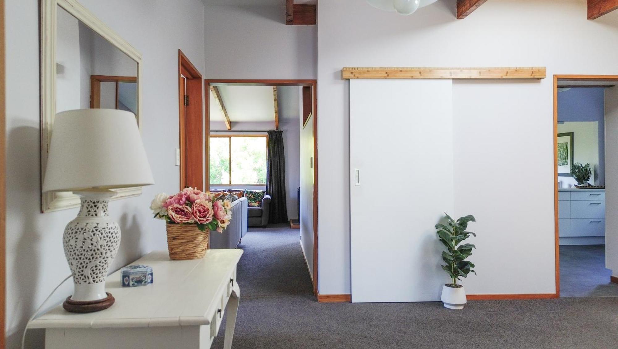 Large, Comfy, Stylish Apartment Havelock North Exterior foto
